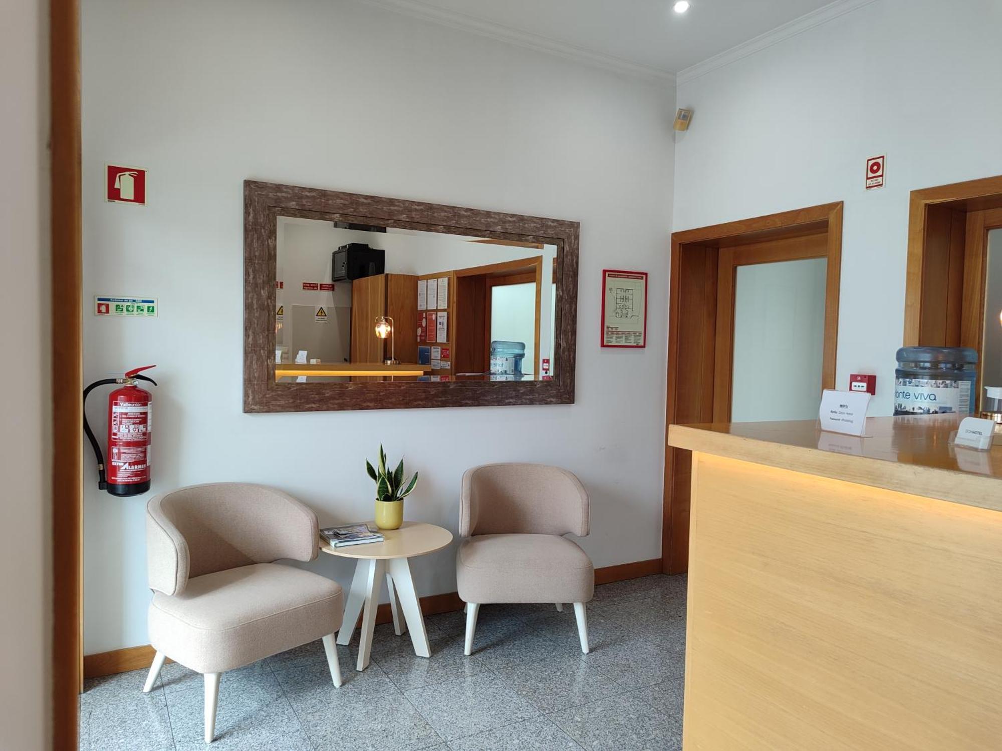 Dom Hotel Penafiel Luaran gambar