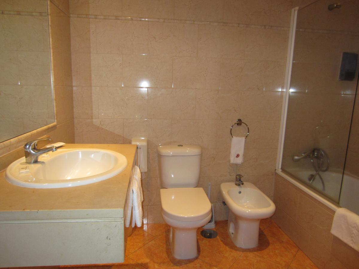 Dom Hotel Penafiel Luaran gambar